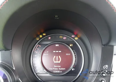 2017 Fiat 500 Abarth z USA, uszkodzony, nr VIN 3C3CFFFH0HT594314